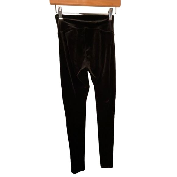 SPANX Women's Black Velvet Leggings Activewear Pants Size Small - Picture 2 of 5